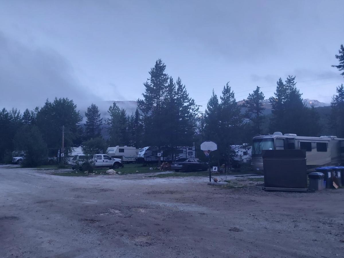 Blue River Cabins & Campgrounds Exterior foto